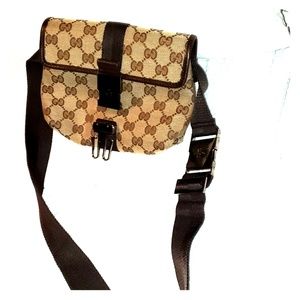 Gucci waist bag..